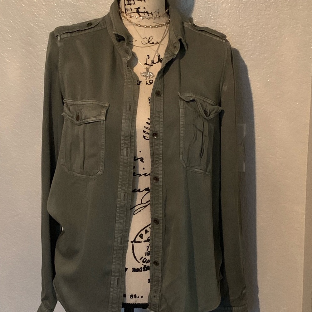 American Eagle Boyfriend Fit shirt